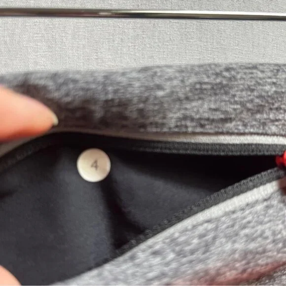 Lululemon Athletica Run Speed Shorts Sz 4 - Picture 7 of 10